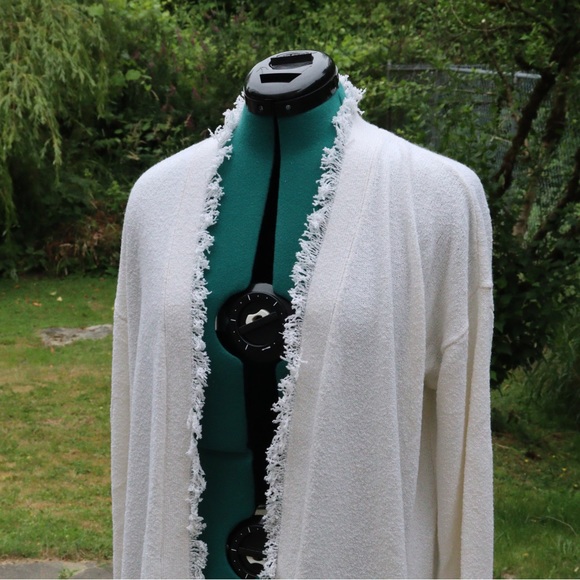 One Grey Day Long White Cardigan - Picture 3 of 6